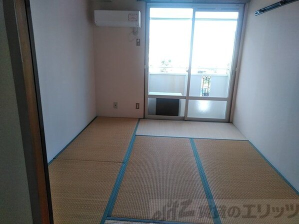 ジュネス阪本の物件内観写真